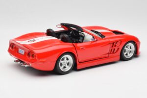 Shelby Series 1 Kabriolett Punane Bburago 1:18 3353 Metall - pilt 3/8