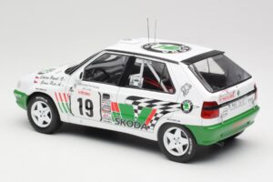 Skoda Felicia Kit Car #19 P. Sibera / P. Gross Tour de Corse 1995 IXO 1:18 18RMC149B Metall - pilt 5/6