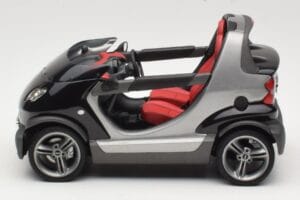 Smart Crossblade 450 Must Minichamps 1:18 0013440V001C02Q00 Metall - pilt 4/8