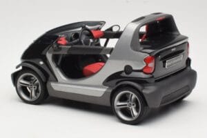 Smart Crossblade 450 Must Minichamps 1:18 0013440V001C02Q00 Metall - pilt 7/8