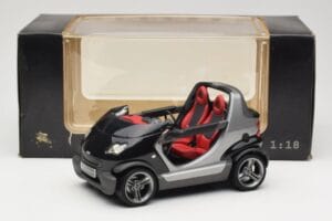 Smart Crossblade 450 Must Minichamps 1:18 0013440V001C02Q00 Metall - pilt 8/8