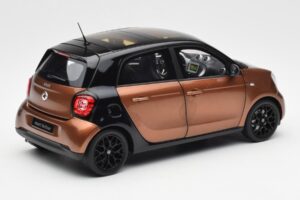 Smart Forfour W453 Must Hazel Pruun Norev 1:18 B66960299 Metall - pilt 3/8