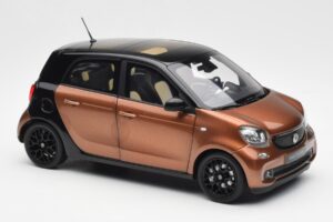 Smart Forfour W453 Must Hazel Pruun Norev 1:18 B66960299 Metall - pilt 6/8