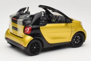 Smart Fortwo 453 Kabriolett Must Ja Kollane Norev 1:18 B66960289 Metall - pilt 3/8