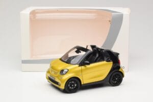 Smart Fortwo 453 Kabriolett Must Ja Kollane Norev 1:18 B66960289 Metall - pilt 8/8