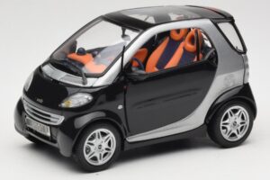Smart Fortwo Must Kyosho 1:18 0004830V000C08Q00 Metall