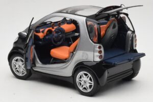 Smart Fortwo Must Kyosho 1:18 0004830V000C08Q00 Metall - pilt 5/8