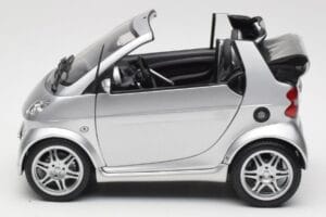 Smart Fortwo W450 Brabus Cabrio Hõbedane Edasimüüja Eriväljaanne Kyosho 1:18 0017769V001C05Q00 Metall - pilt 4/8