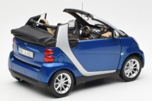 Smart Fortwo W451 Kabriolett Sinine Hõbedane Minichamps 1:18 Q0022565V001C80Q00 Metall - pilt 3/8