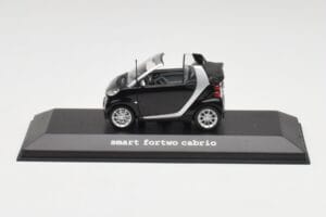 Smart Fortwo Cabrio Sügav Must Minichamps 1:43 Q0022561V001C18Q00 Metall