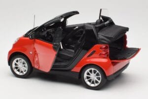 Smart Fortwo W451 Kabriolett Punane Must Minichamps 1:18 150036333 Metall - pilt 5/8