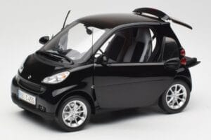 Smart Fortwo Coupe W451 Deep Must Minichamps 1:18 Q0022563V001C02Q00 Metall - pilt 2/8