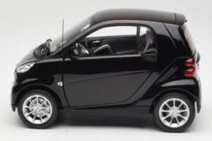 Smart Fortwo Coupe W451 Deep Must Minichamps 1:18 Q0022563V001C02Q00 Metall - pilt 4/8