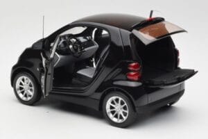 Smart Fortwo Coupe W451 Deep Must Minichamps 1:18 Q0022563V001C02Q00 Metall - pilt 5/8
