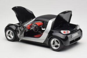 Smart Roadster Must Bburago 1:18 34099-M1 Metall - pilt 5/8