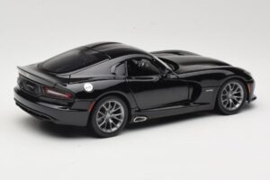 SRT Viper GTS Must Maisto 1:18 31128 Metall - pilt 3/8