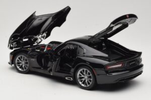 SRT Viper GTS Must Maisto 1:18 31128 Metall - pilt 5/8