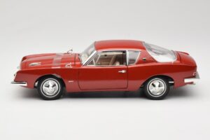 Studebaker Avanti Punane Solido 1:18 421183270 Metall - pilt 4/8