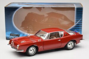 Studebaker Avanti Punane Solido 1:18 421183270 Metall - pilt 8/8