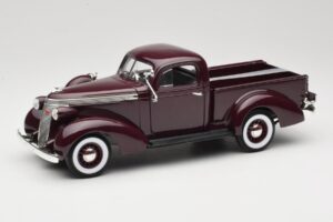 Studebaker Coupe Express Pickup Pruun American Mint 1:18 92458-R1 Metall