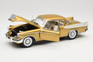 Studebaker Golden Hawk Anson 1:18 30384 Metall - pilt 2/8