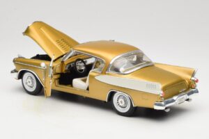 Studebaker Golden Hawk Anson 1:18 30384 Metall - pilt 5/8