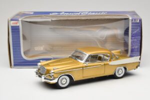 Studebaker Golden Hawk Anson 1:18 30384 Metall - pilt 8/8