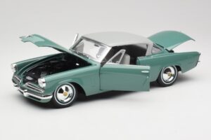 Studebaker Starliner Seafoam Roheline & Shasta Valge Maisto 1:18 31651 Metall - pilt 7/8
