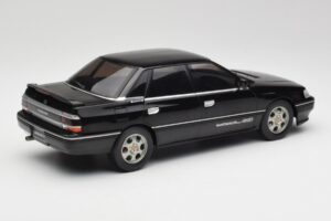 Subaru Legacy RS Must IXO 1:18 18CMC131A Metall - pilt 2/6