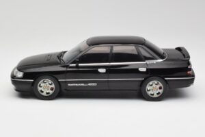 Subaru Legacy RS Must IXO 1:18 18CMC131A Metall - pilt 3/6
