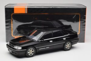 Subaru Legacy RS Must IXO 1:18 18CMC131A Metall - pilt 6/6