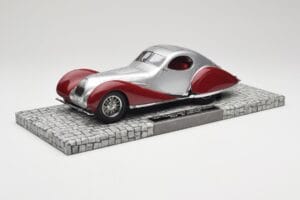 Talbot-Lago T150 C-SS Coupe Hõbedane Punane Minichamps 1:18 107117121 Vaik