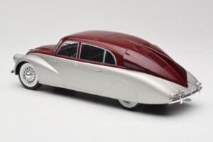 Tatra 87 Hõbe & Tumepunane MCG 1:18 MCG18067 Metall - pilt 5/6