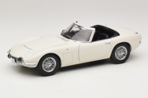 Toyota 2000 GT Kabriolett Valge James Bond Collection AUTOart 1:18 78731 Metall