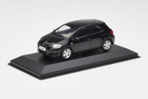 Toyota Auris E150 Must Minichamps 1:43 TOYOTA004 Metall - pilt 2/4