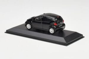 Toyota Aygo AB10 Must Minichamps 1:43 400166401 Metall - pilt 3/4