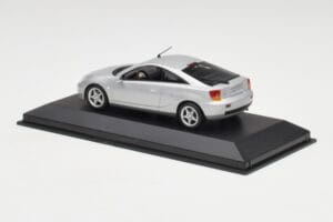 Toyota Celica VII Superior Hõbedane Minichamps 1:43 CELICA001 Metall - pilt 3/4