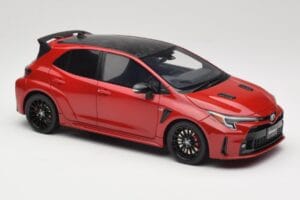Toyota GR Corolla Circuit Edition E210 Supersonic Red Otto 1:18 OT1072 Vaik - pilt 4/6