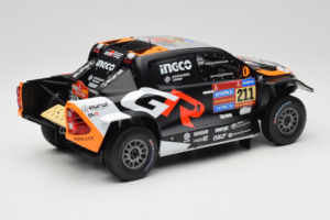Toyota GR DKR Hilux Evo #211 H. Lategan / B. Cummings Rally Dakar 2025 IXO 1:18 18RMC237 Metall - pilt 2/6