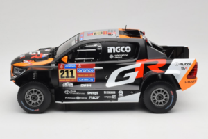 Toyota GR DKR Hilux Evo #211 H. Lategan / B. Cummings Rally Dakar 2025 IXO 1:18 18RMC237 Metall - pilt 3/6
