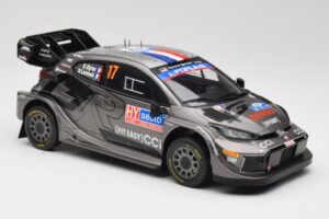 Toyota GR Yaris Rally1 #17 Toyota Gazoo Racing WRT S. Ogier / V. Landais Rally Finland 2024 IXO 1:18 18RMC216 Metall - pilt 4/6