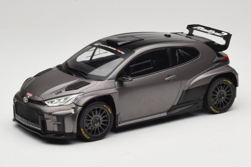 Toyota GR Yaris Rally2 Hall IXO 1:18 18CMC210 Metall