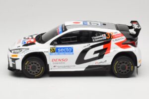 Toyota GR Yaris Rally2 #37 Y. Yamamoto Rally Finland 2024 IXO 1:18 18RMC212A Metall - pilt 3/6