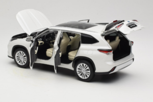 Toyota Highlander XU70 Valge OEM 1:18 26071-2011 Metall - pilt 5/8