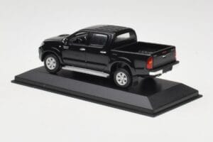 Toyota Hilux Must Minichamps 1:43 400166662 Metall - pilt 3/4