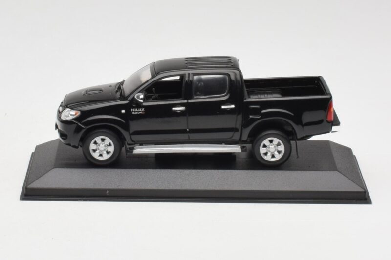 Toyota Hilux Must Minichamps 1:43 400166662 Metall