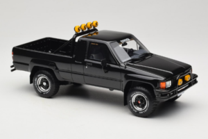 Toyota Hilux N60 SR5 Pickup Must Otto 1:18 OT481B Vaik - pilt 4/6