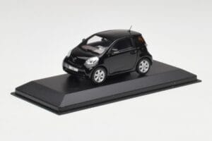 Toyota iQ Must Mica Minichamps 1:43 403166803 Metall - pilt 2/4