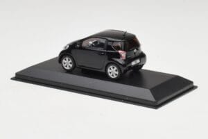 Toyota iQ Must Mica Minichamps 1:43 403166803 Metall - pilt 3/4