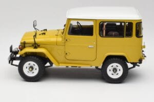 Toyota Land Cruiser FJ40 Sinepi Kollane Kyosho 1:18 08971Y Metall - pilt 4/8
